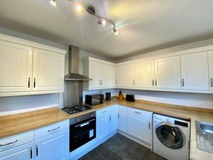 Breakfast Kitchen- click for photo gallery